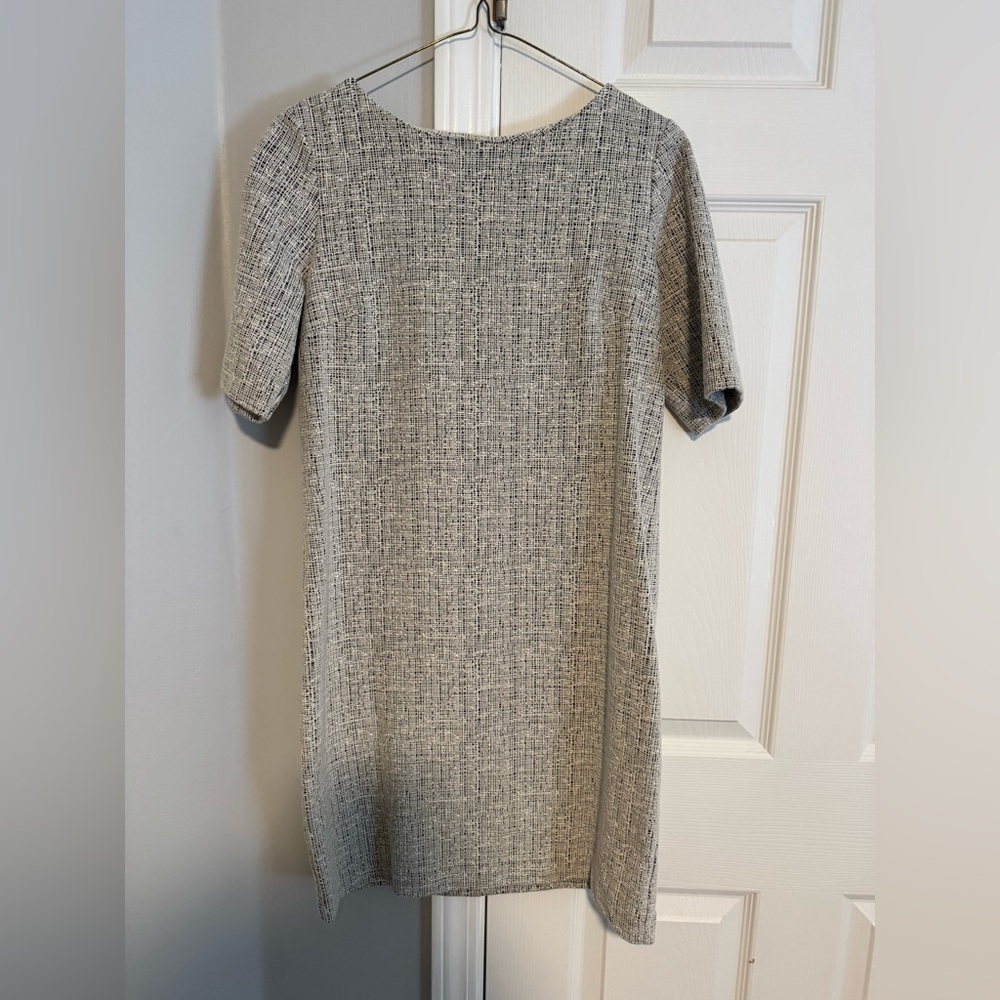 Banana Republic Gray Sheath Mini Dress Crew Neck